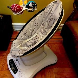 Like new swing chair. Barely used